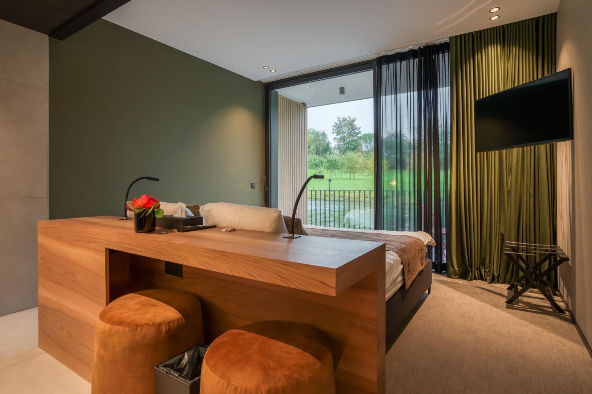 Aux Etangs - Hotel Battice Eksteriør billede